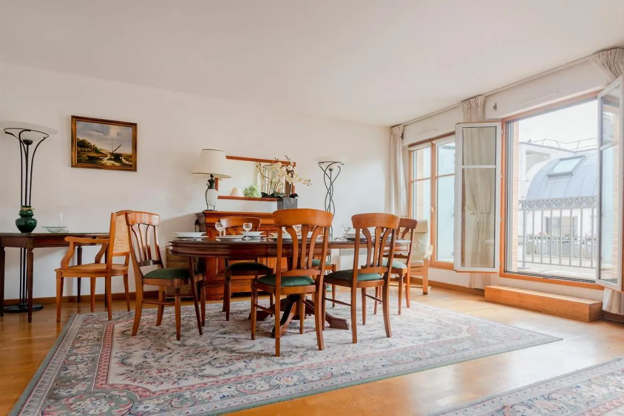 Apartment Beaudelaire Center Residence Paris France